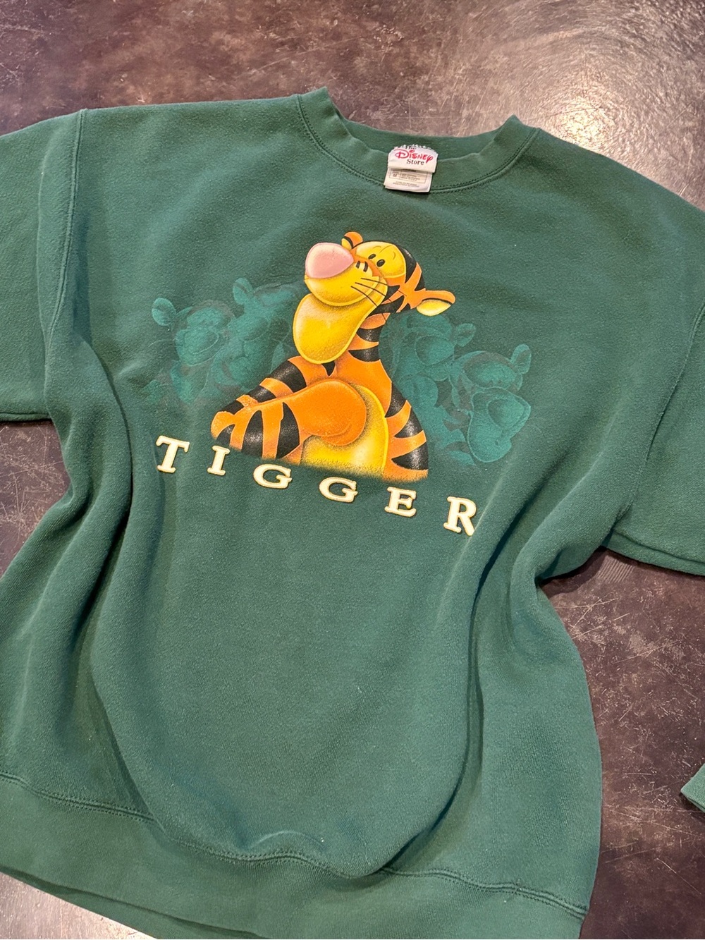 Vintage 90s Winnie the Pooh Tigger Sweatshirt Womens Size Medium Green Pullover